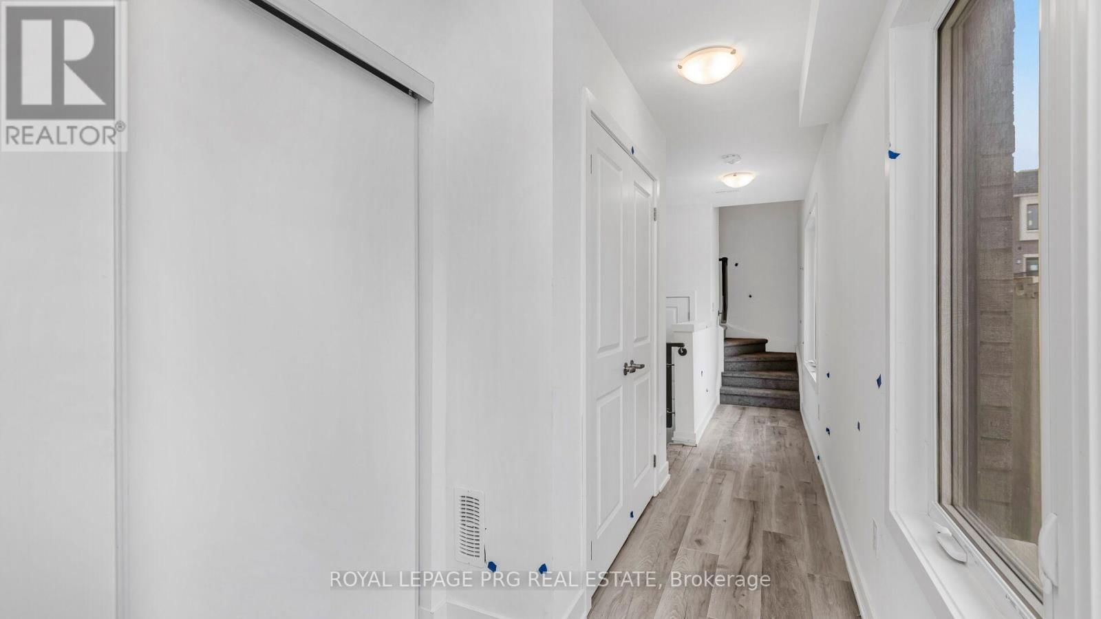 19 SUNBURY LANE Image 4