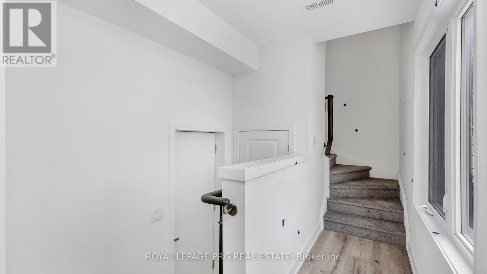 19 SUNBURY LANE Image 6