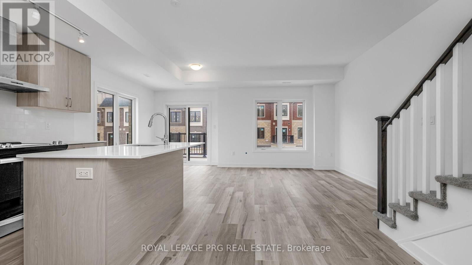 19 SUNBURY LANE Image 9