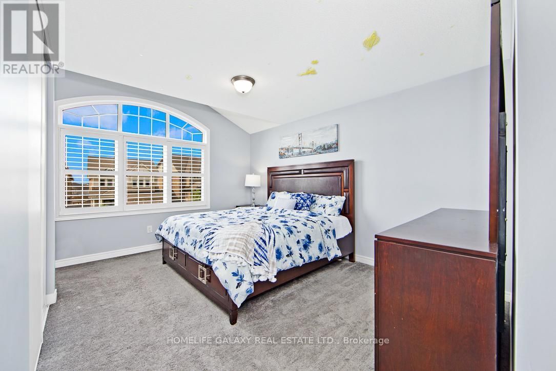 7 PARKER LANE Image 19