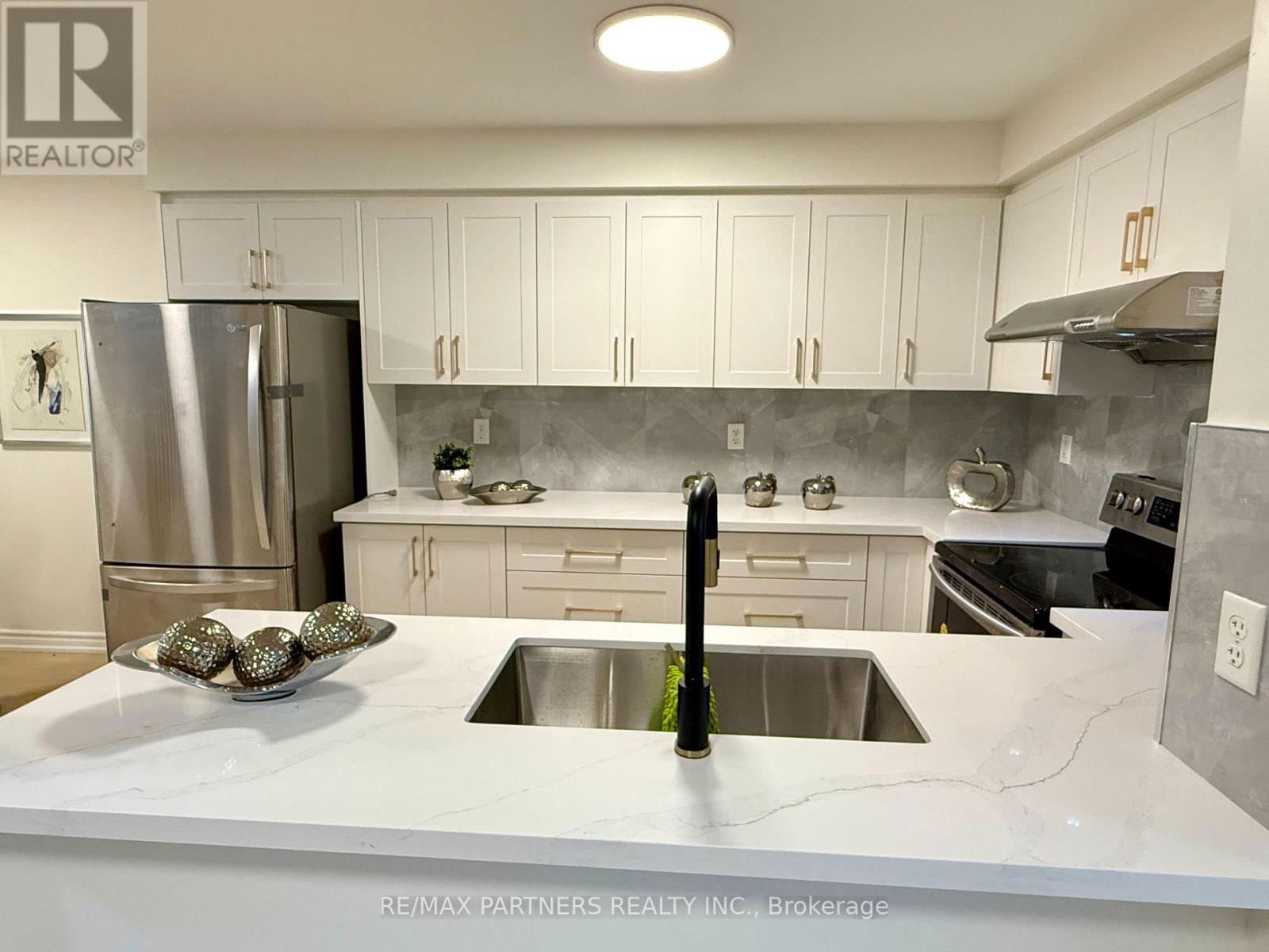 516 BUR OAK AVENUE Image 7