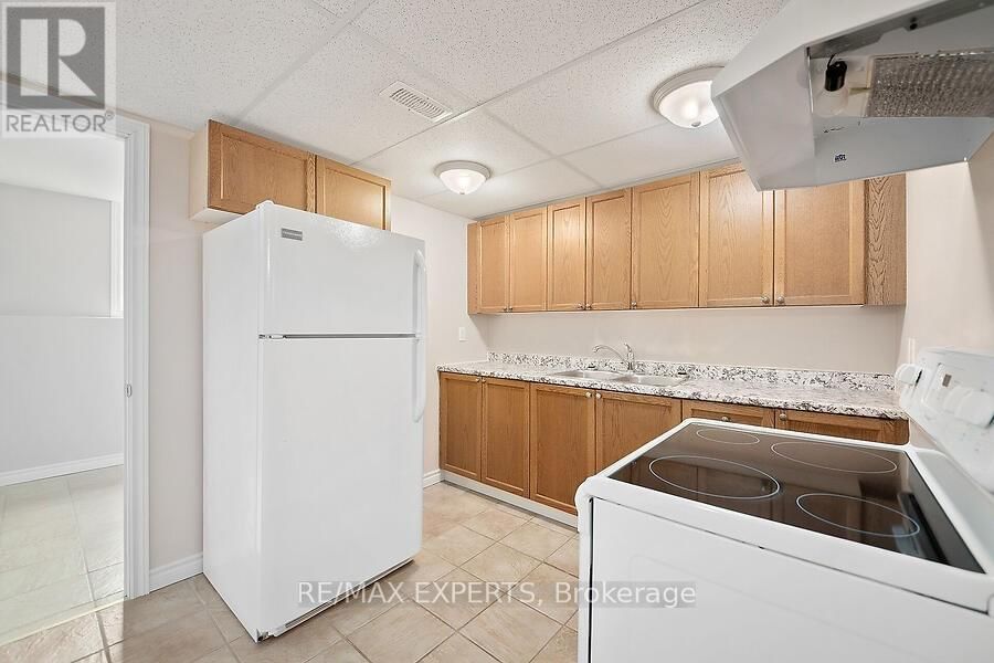2104 GALLOWAY STREET Image 19
