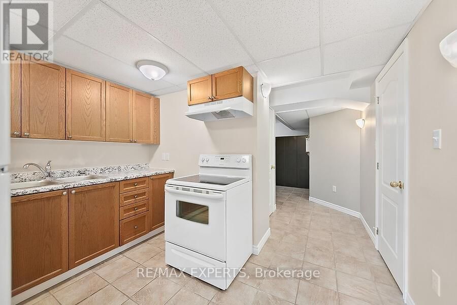 2104 GALLOWAY STREET Image 20