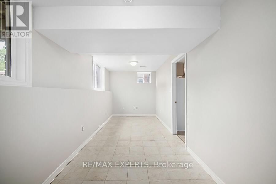 2104 GALLOWAY STREET Image 22