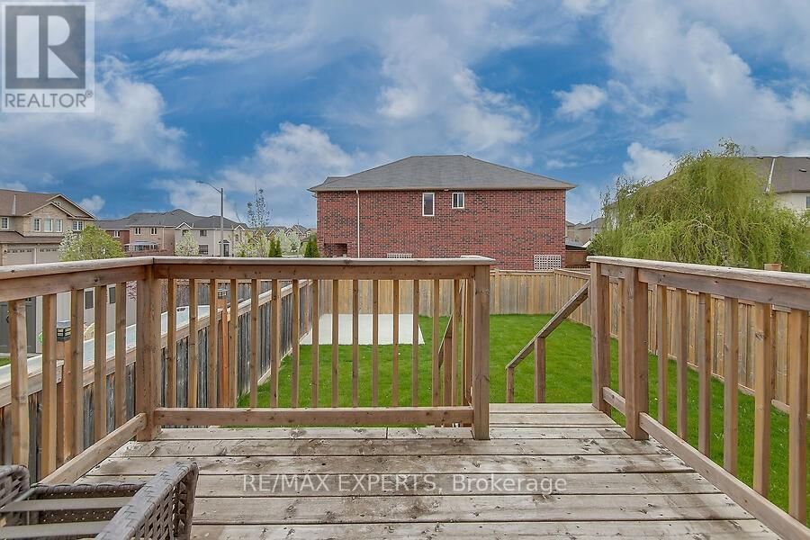 2104 GALLOWAY STREET Image 26