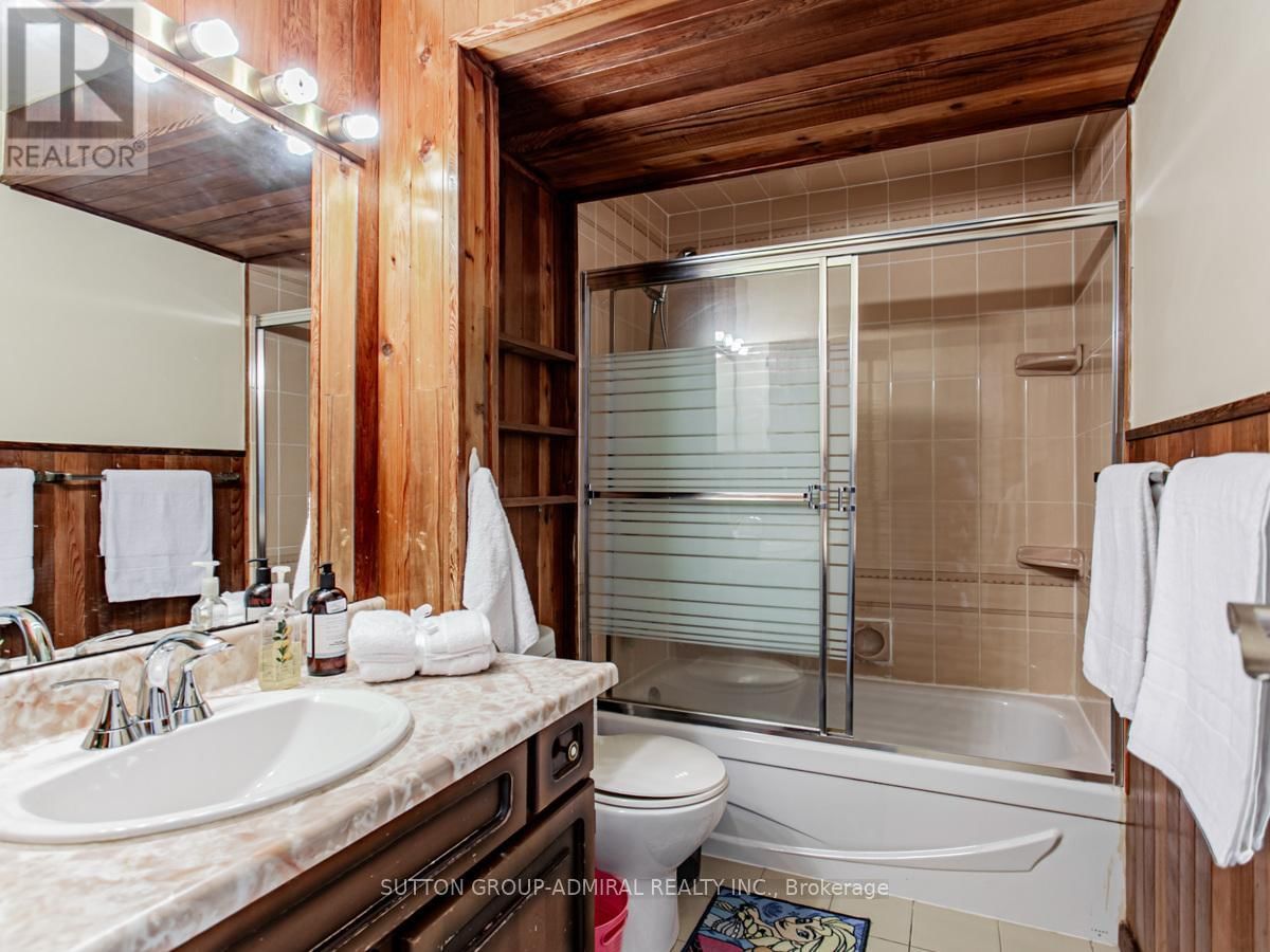 74 BOB O'LINK AVENUE Image 18