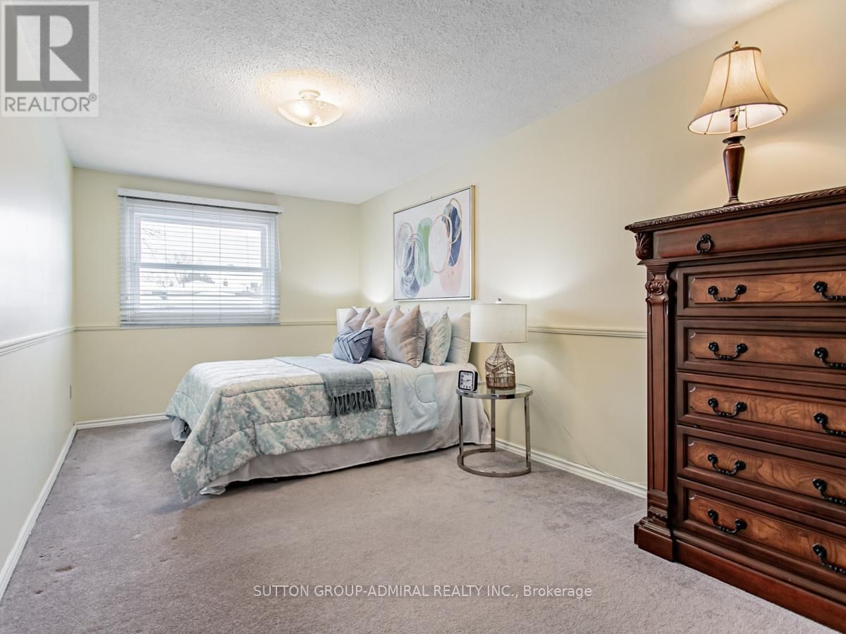 74 BOB O'LINK AVENUE Image 22
