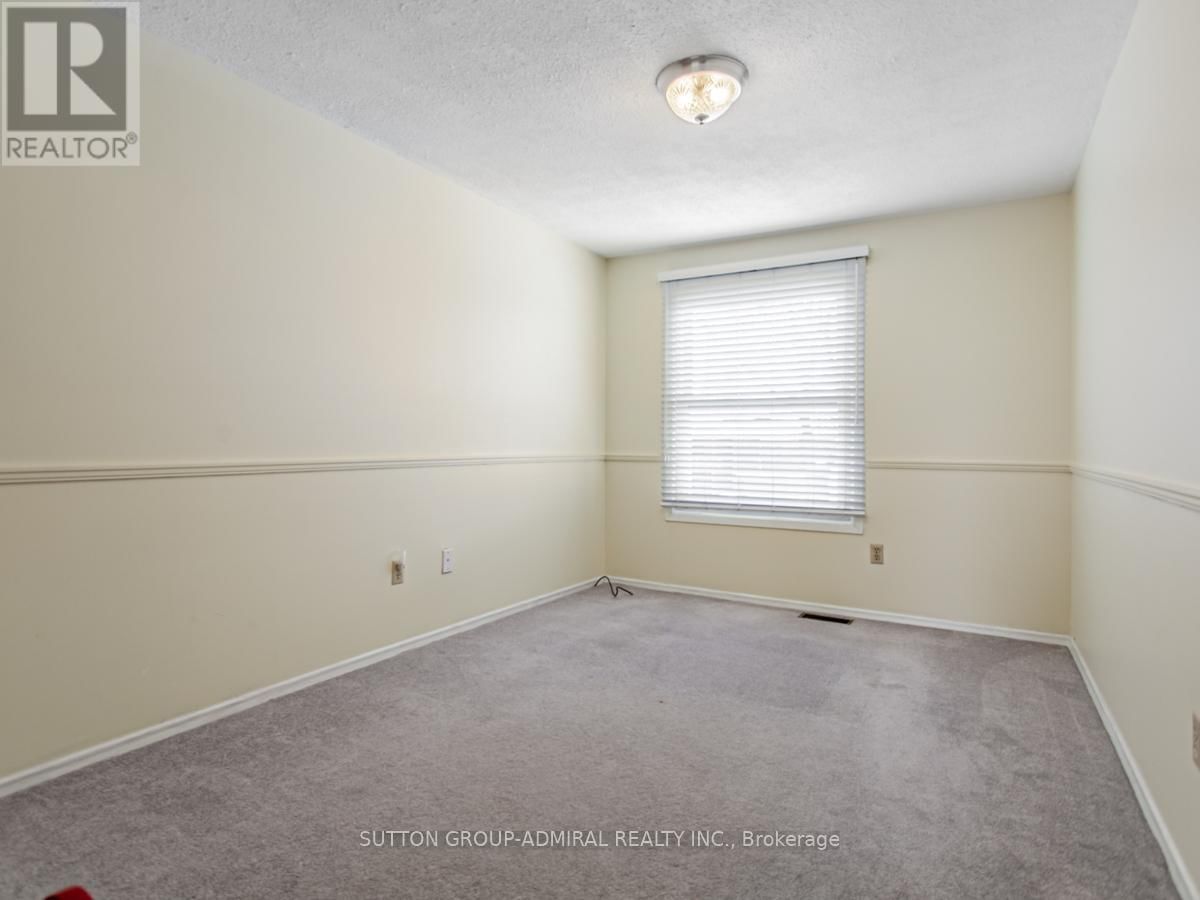 74 BOB O'LINK AVENUE Image 24