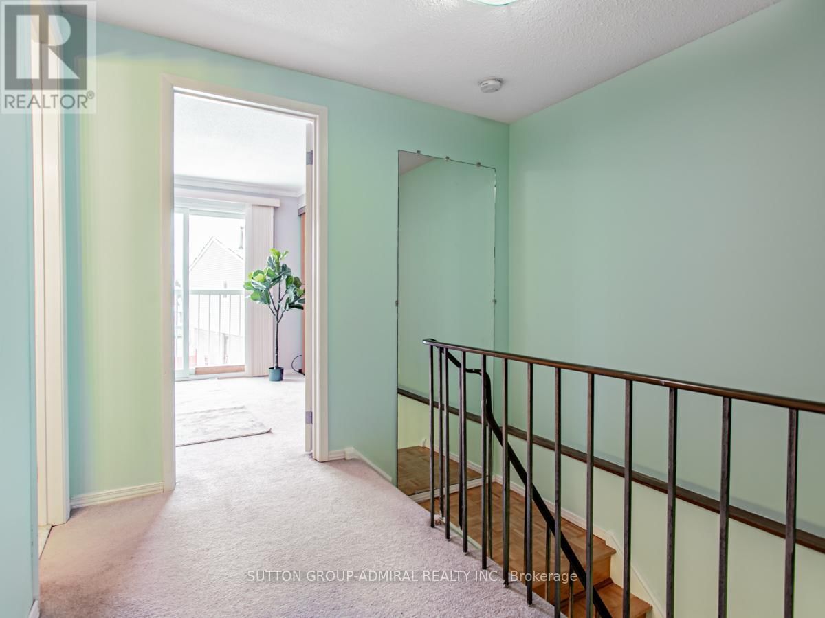 74 BOB O'LINK AVENUE Image 25