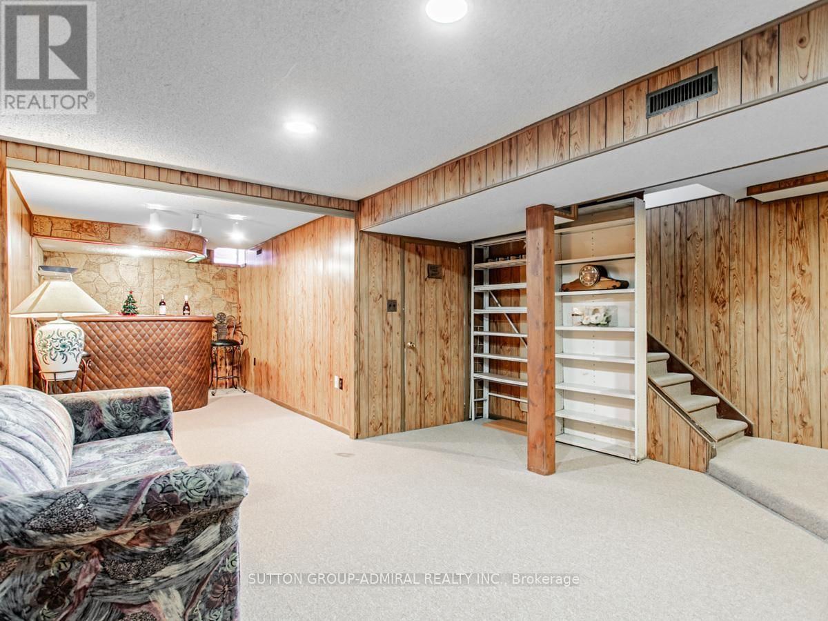74 BOB O'LINK AVENUE Image 30
