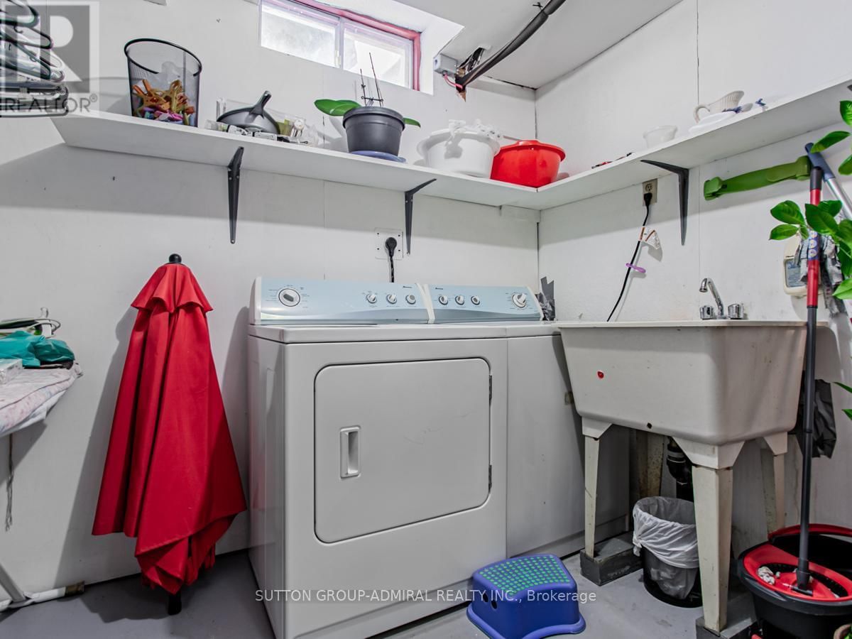74 BOB O'LINK AVENUE Image 33