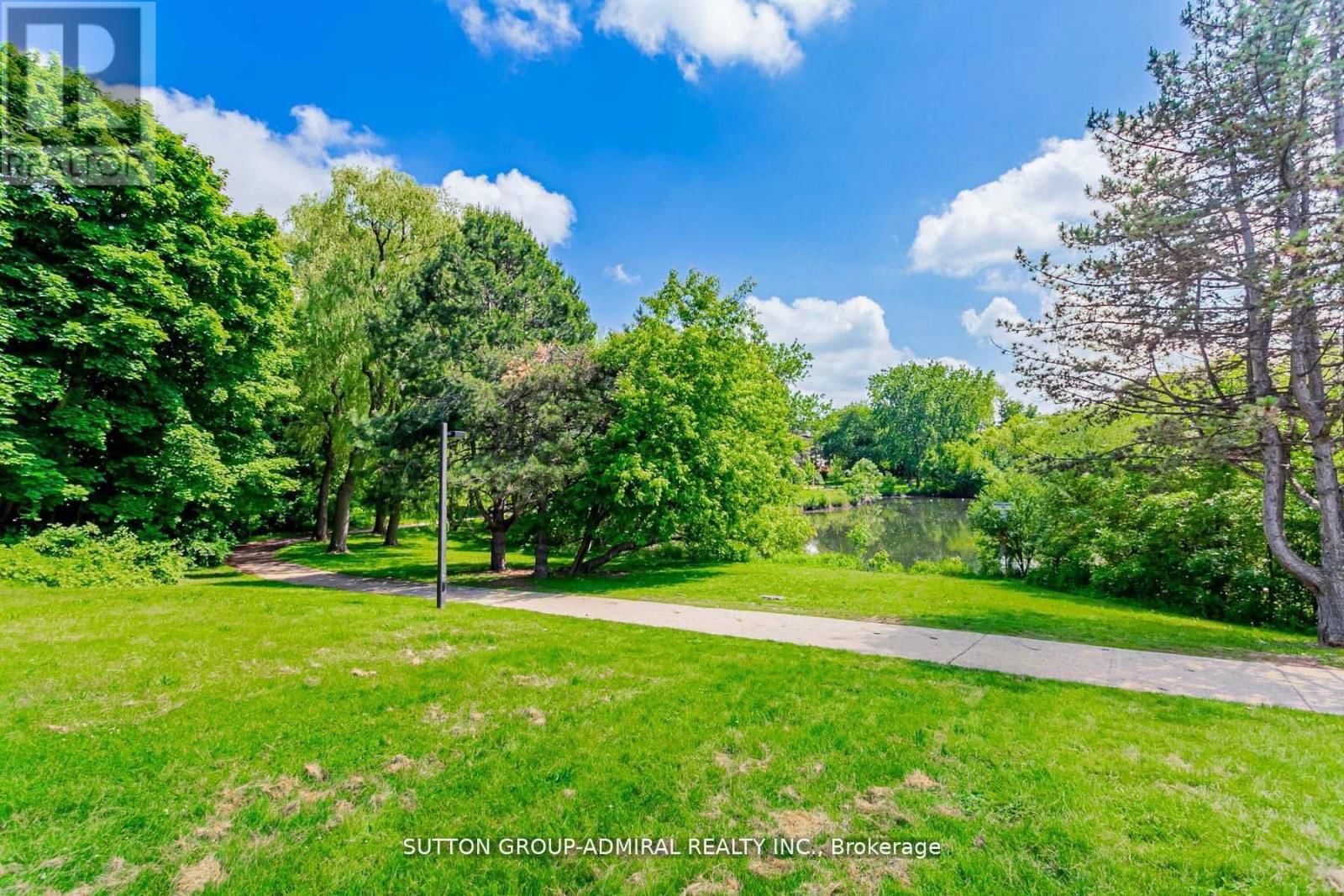 74 BOB O'LINK AVENUE Image 37