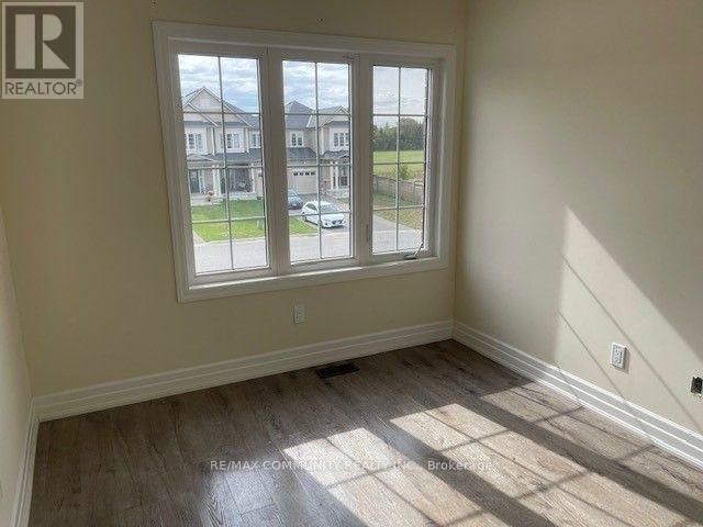 128 WAGNER CRESCENT Image 16