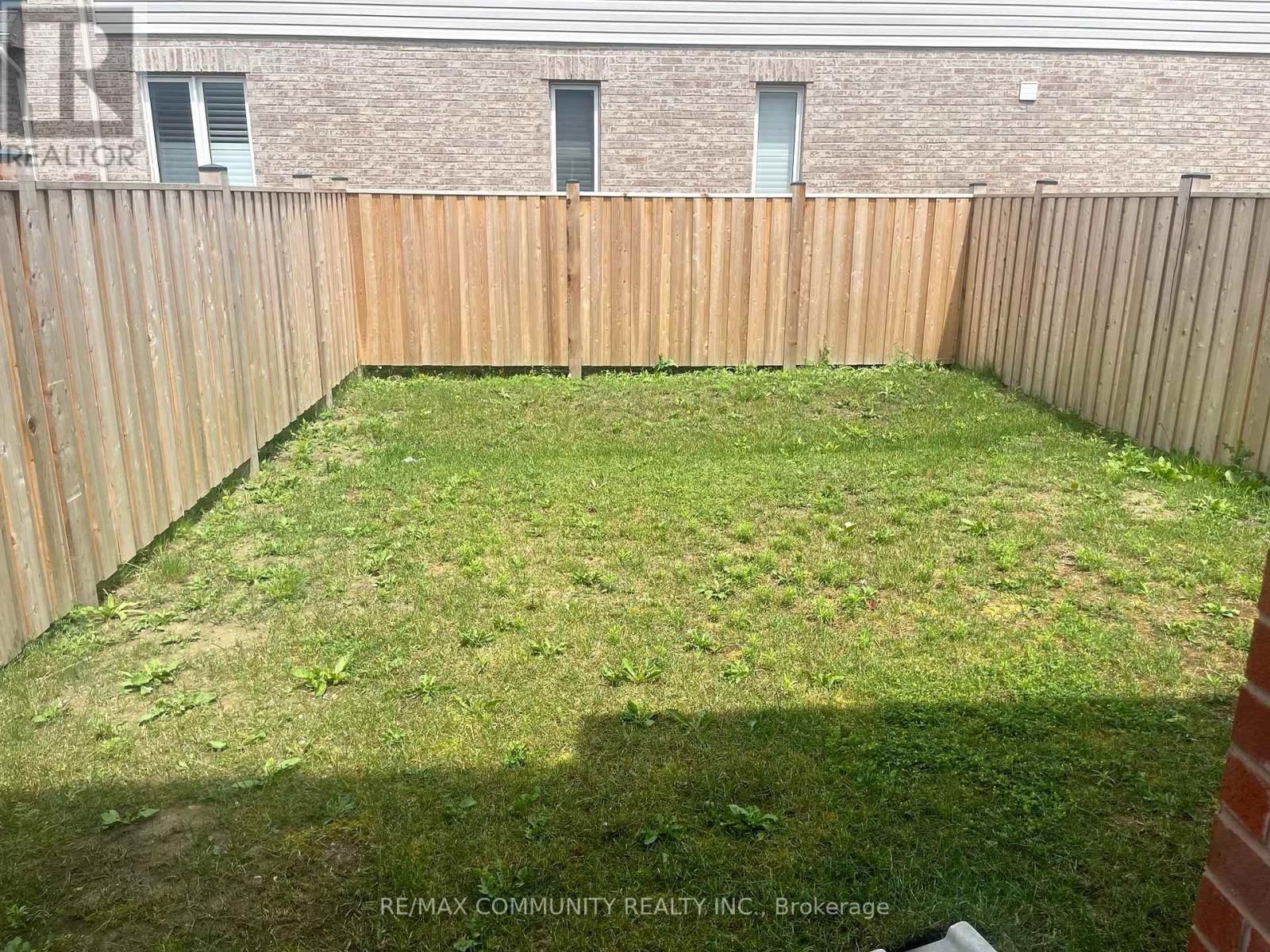 128 WAGNER CRESCENT Image 22
