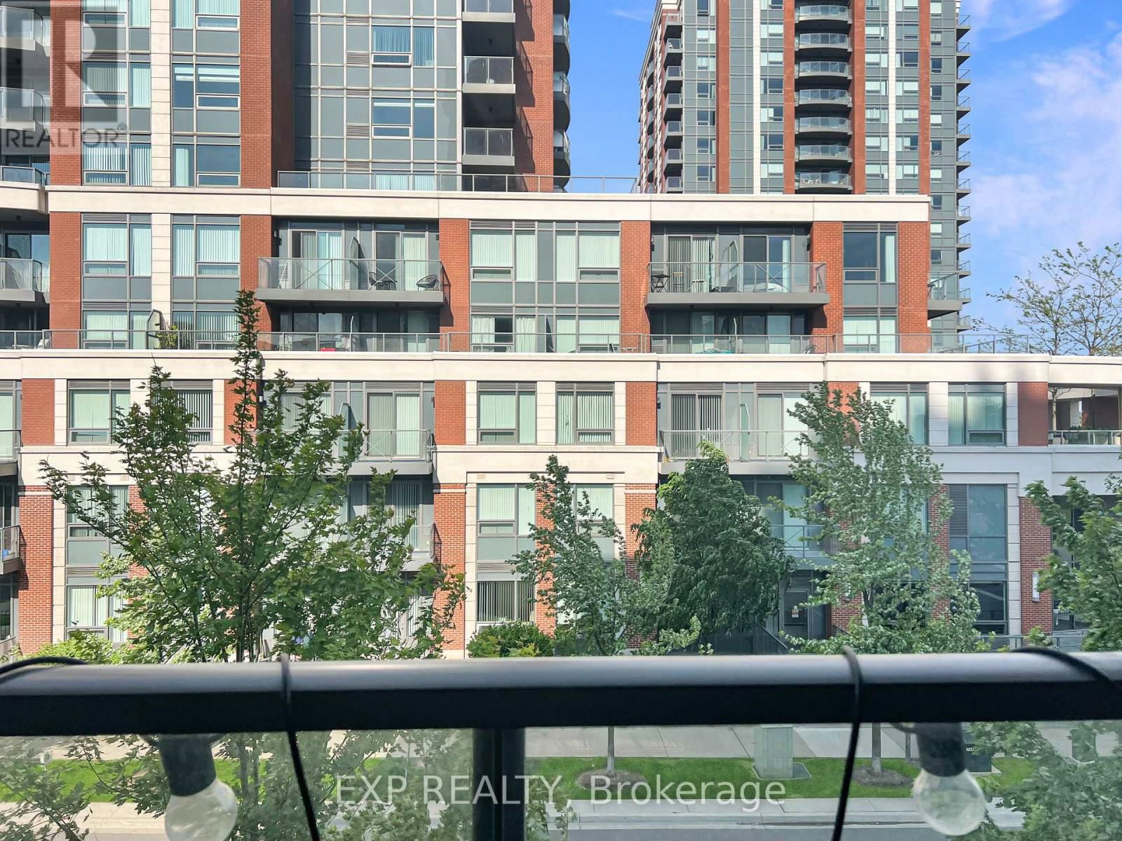 315 - 18 UPTOWN DRIVE Image 13