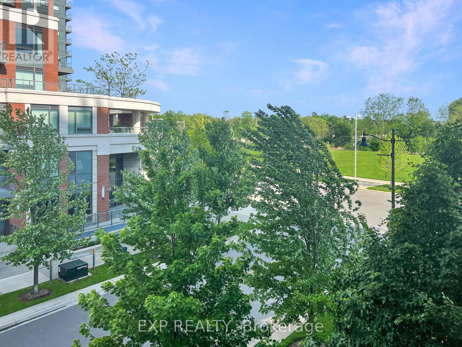 315 - 18 UPTOWN DRIVE Image 15