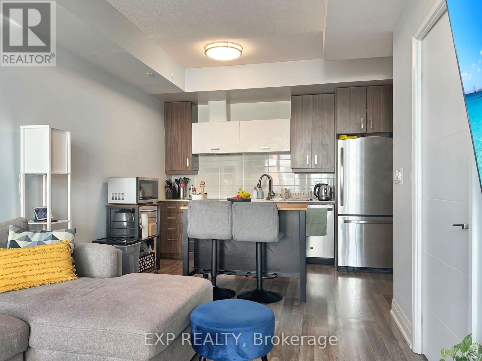 315 - 18 UPTOWN DRIVE Image 22