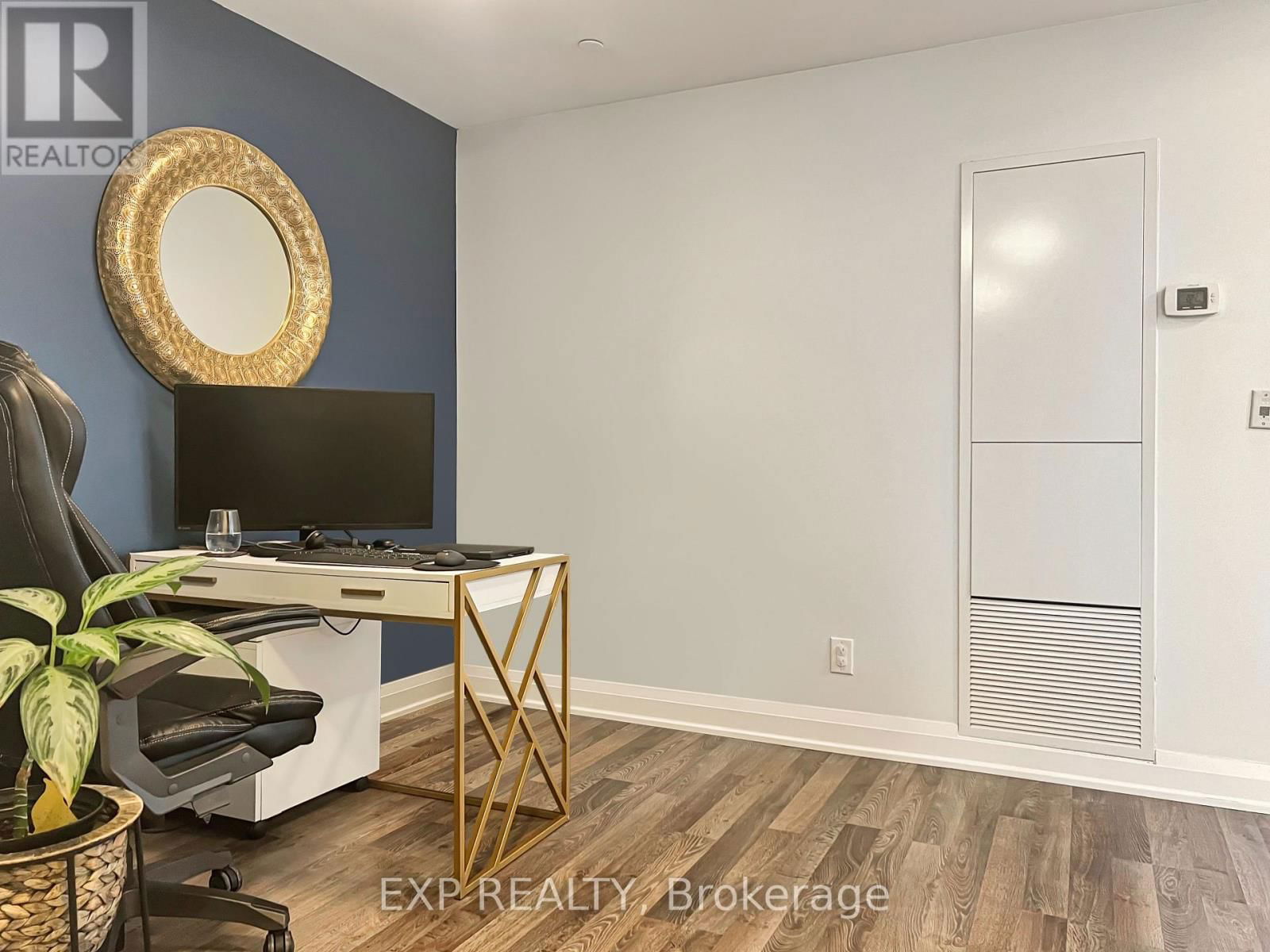 315 - 18 UPTOWN DRIVE Image 3