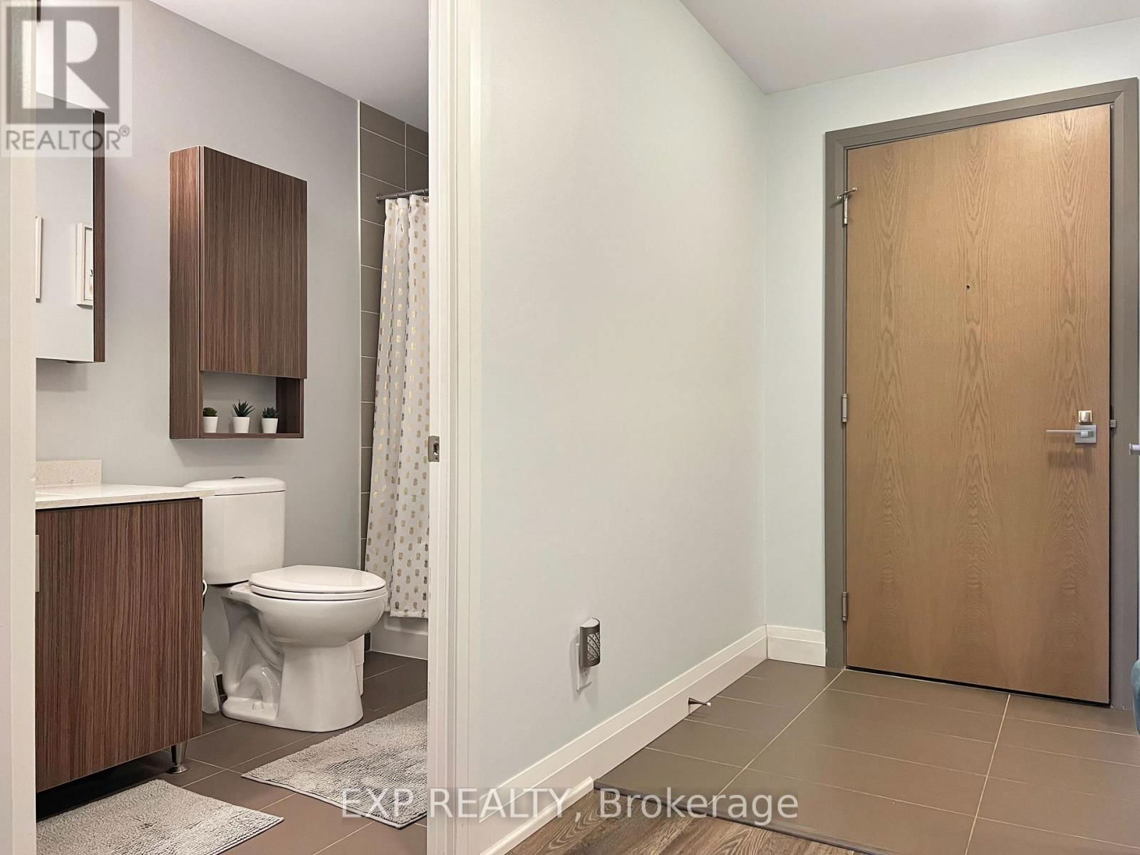 315 - 18 UPTOWN DRIVE Image 5