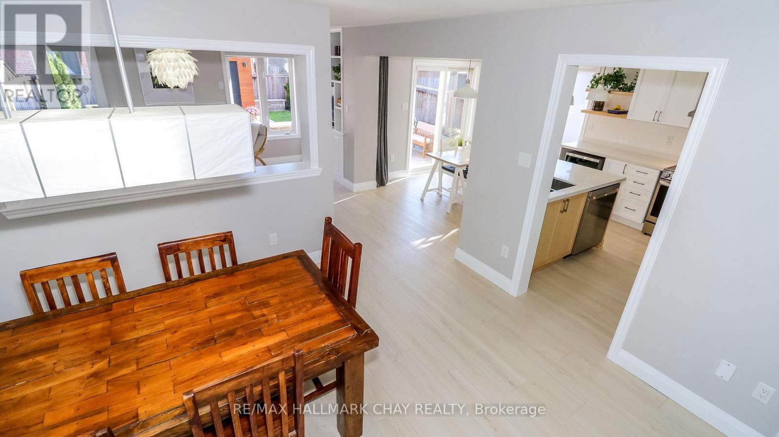 137 MEADOWHAWK TRAIL Image 20