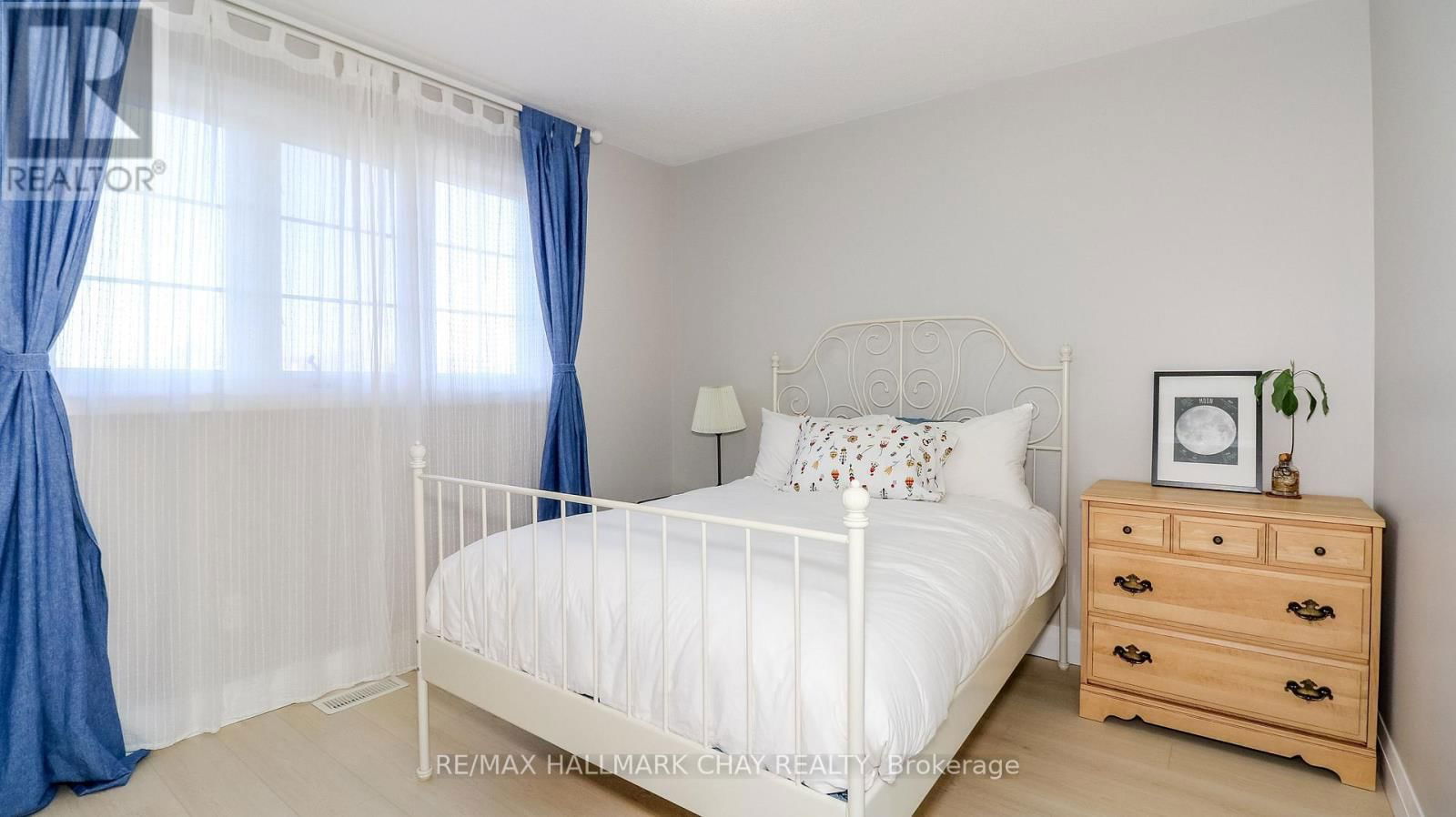 137 MEADOWHAWK TRAIL Image 29
