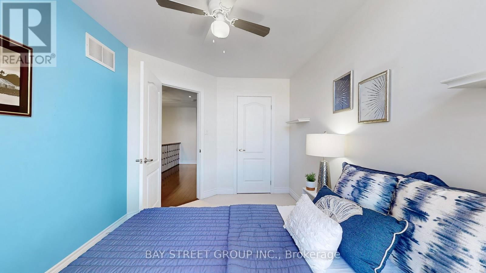21 ROBERT GREEN CRESCENT Image 22
