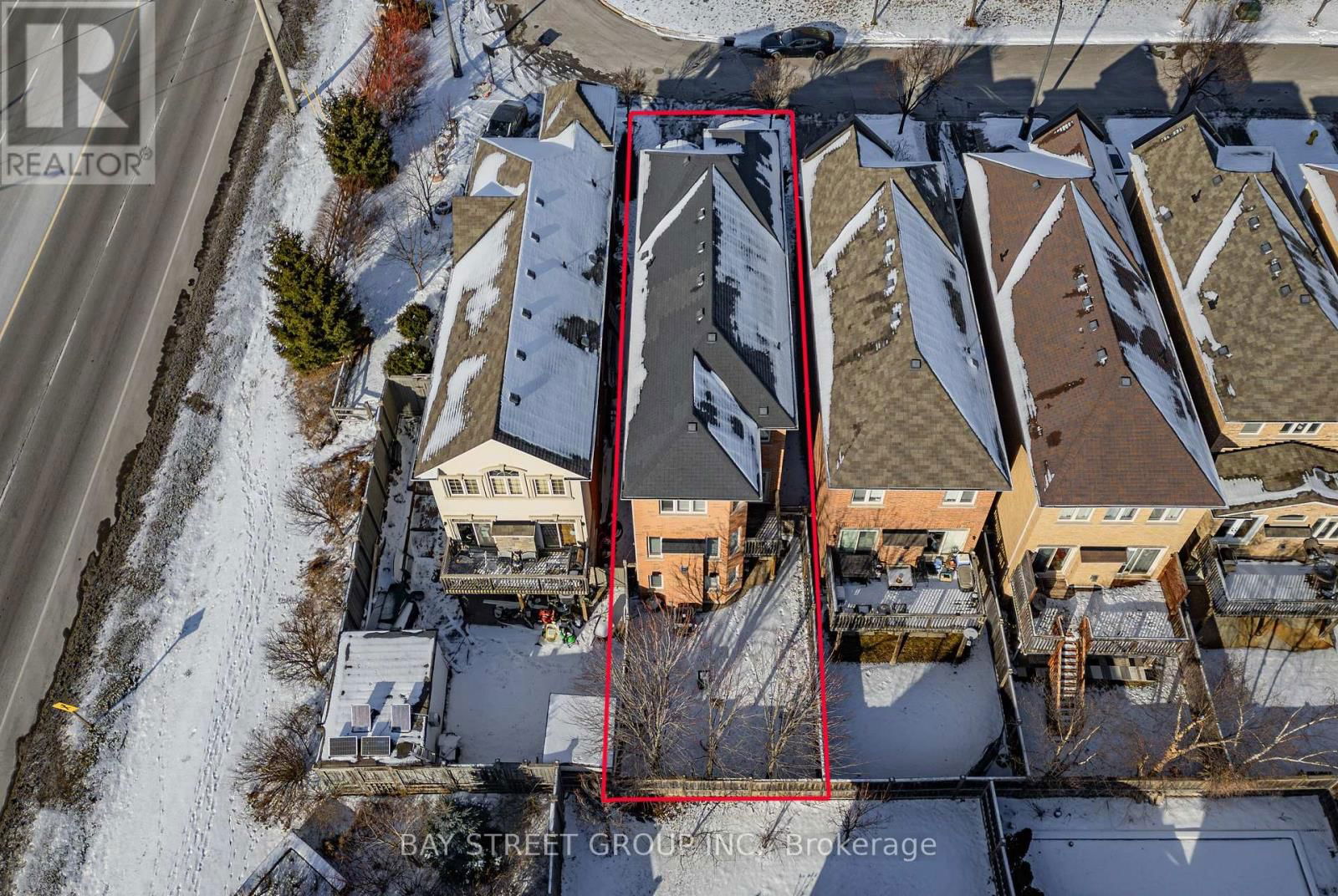 21 ROBERT GREEN CRESCENT Image 4