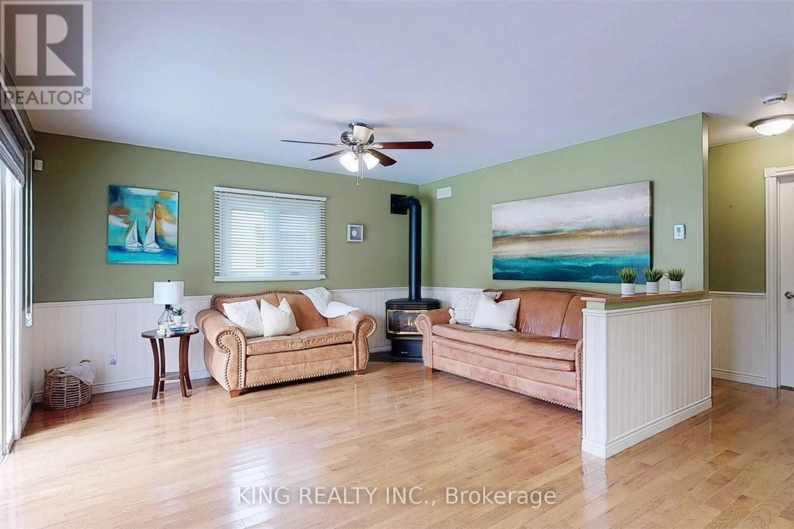 674 CHESTNUT STREET NORTH Image 13