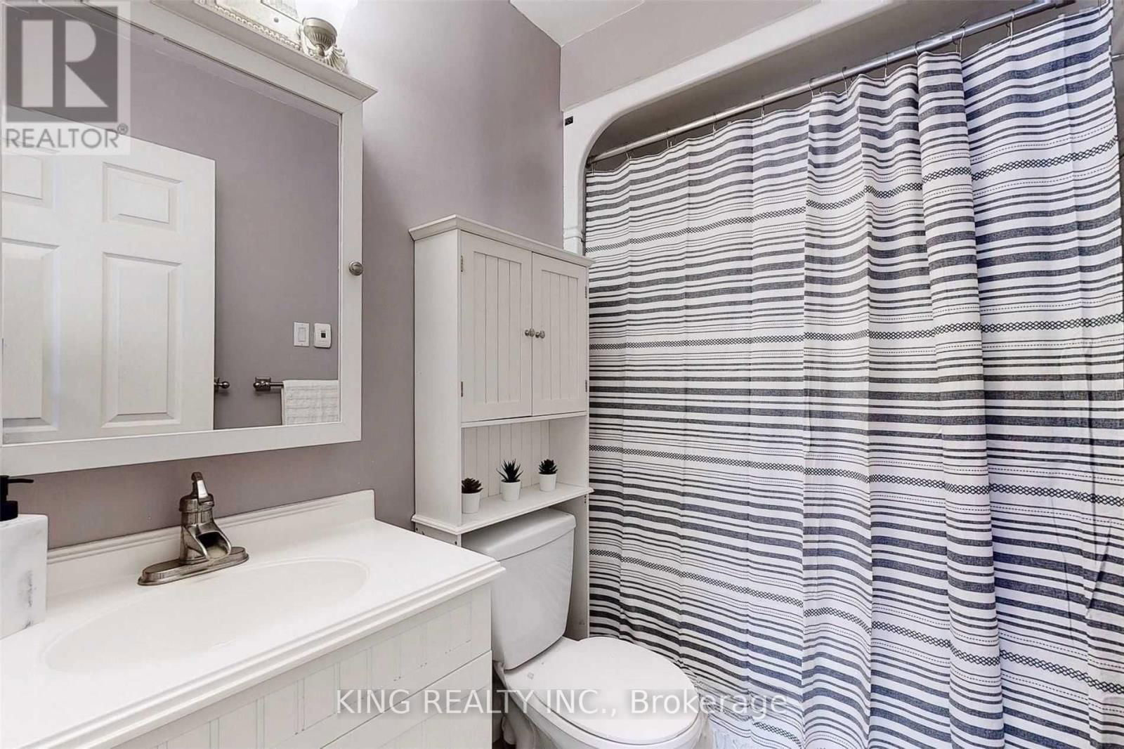 674 CHESTNUT STREET NORTH Image 22