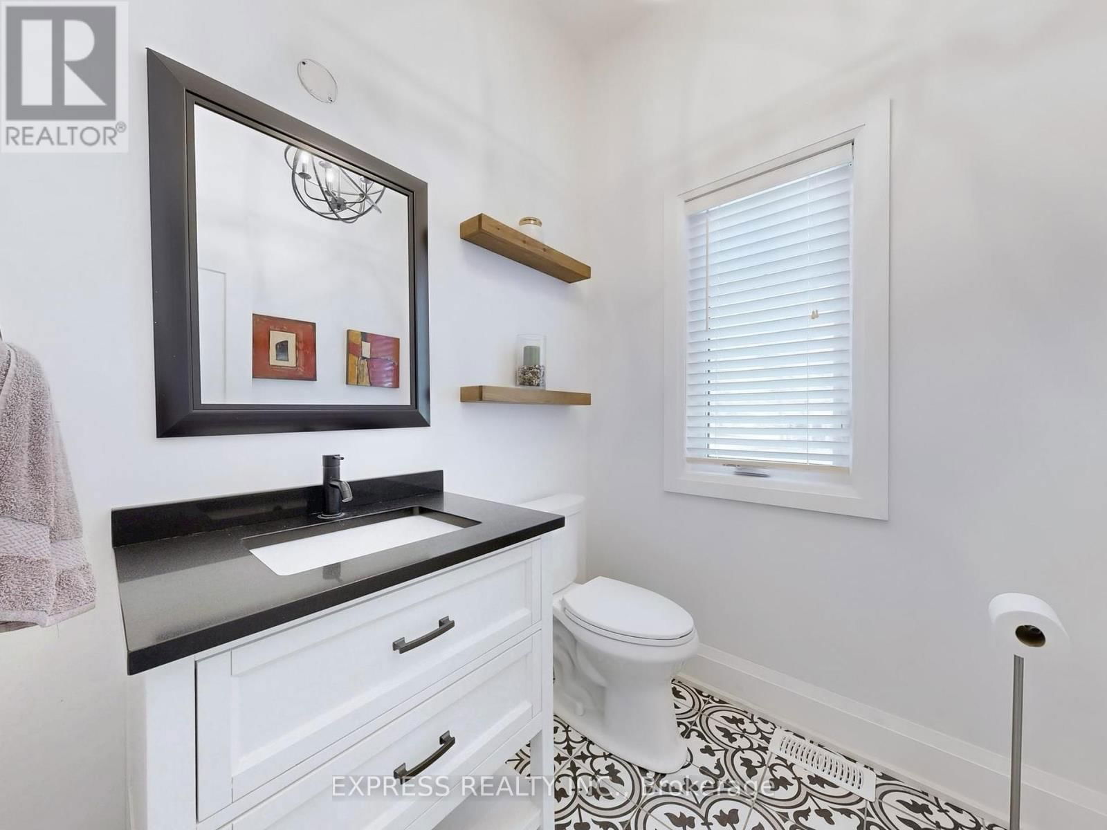 5517 SIDE RD 30 Image 12