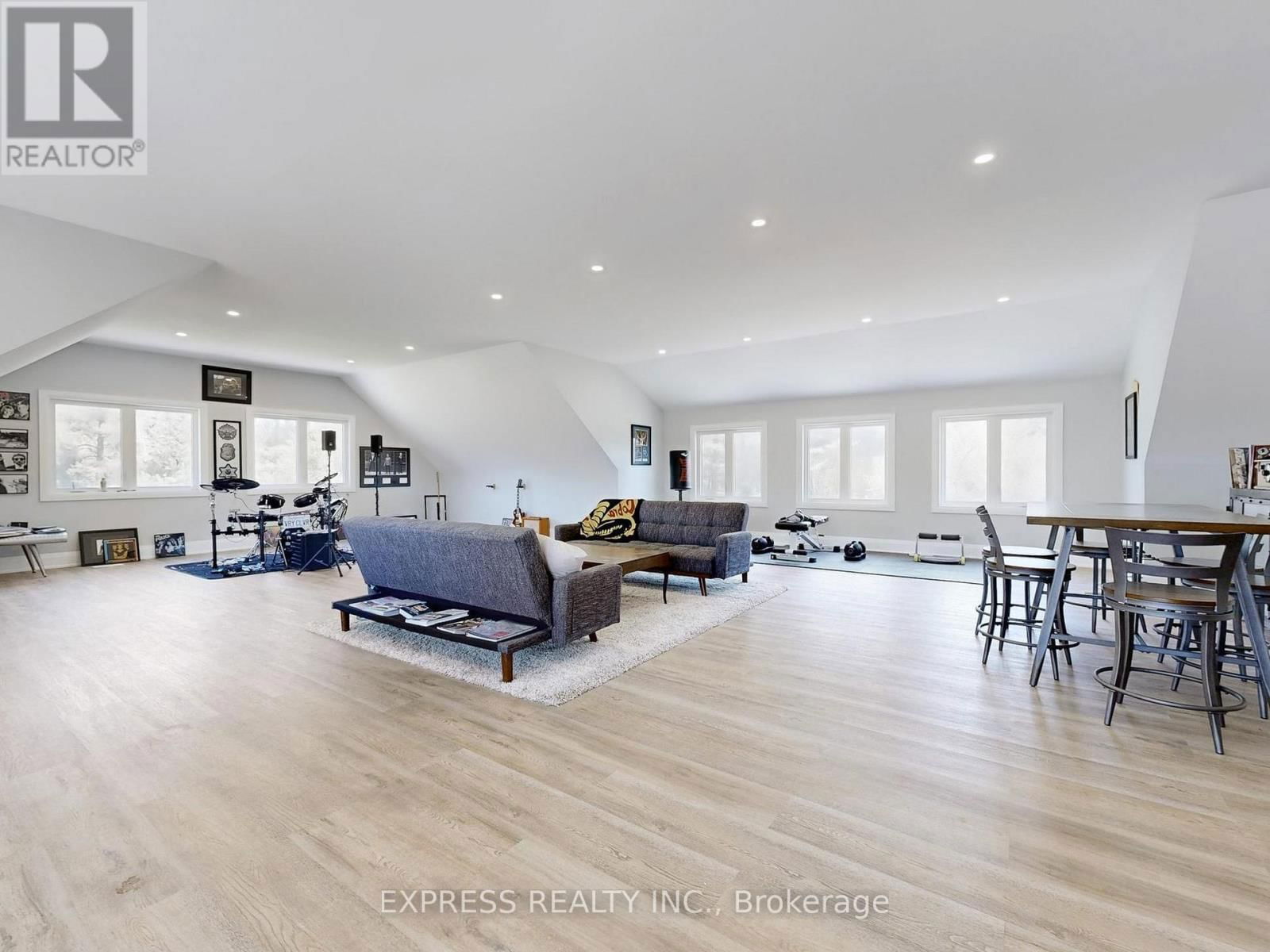 5517 SIDE RD 30 Image 40