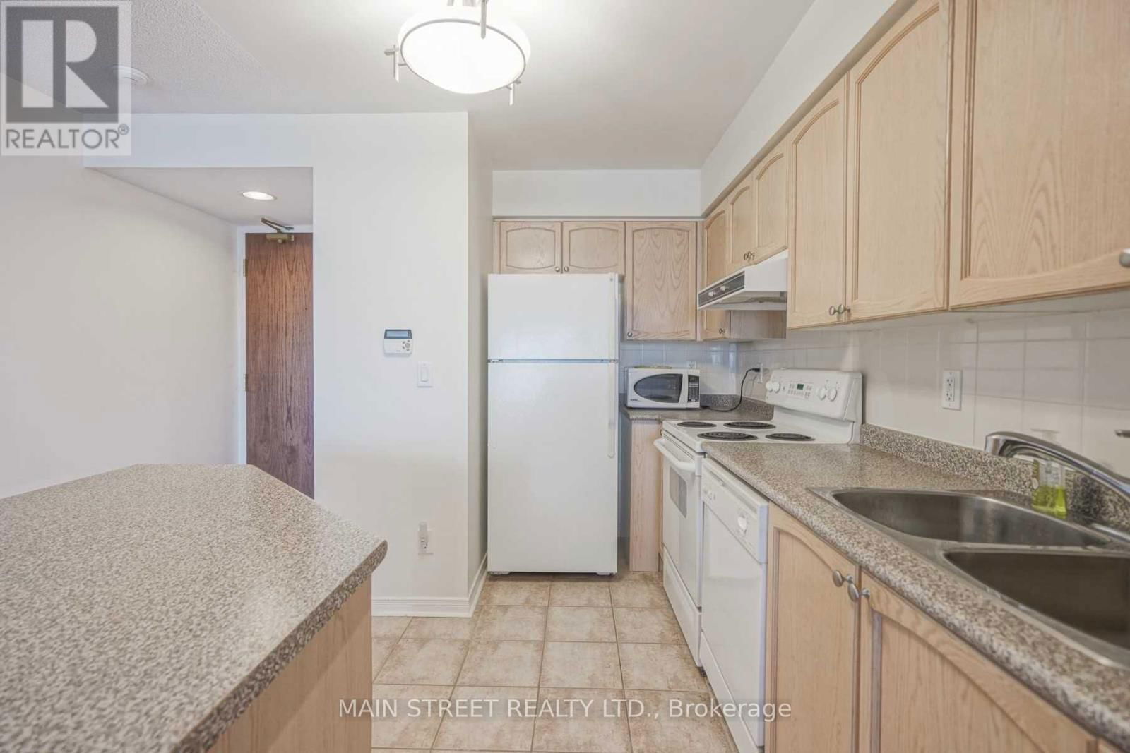 308 - 23 ONEIDA CRESCENT Image 6