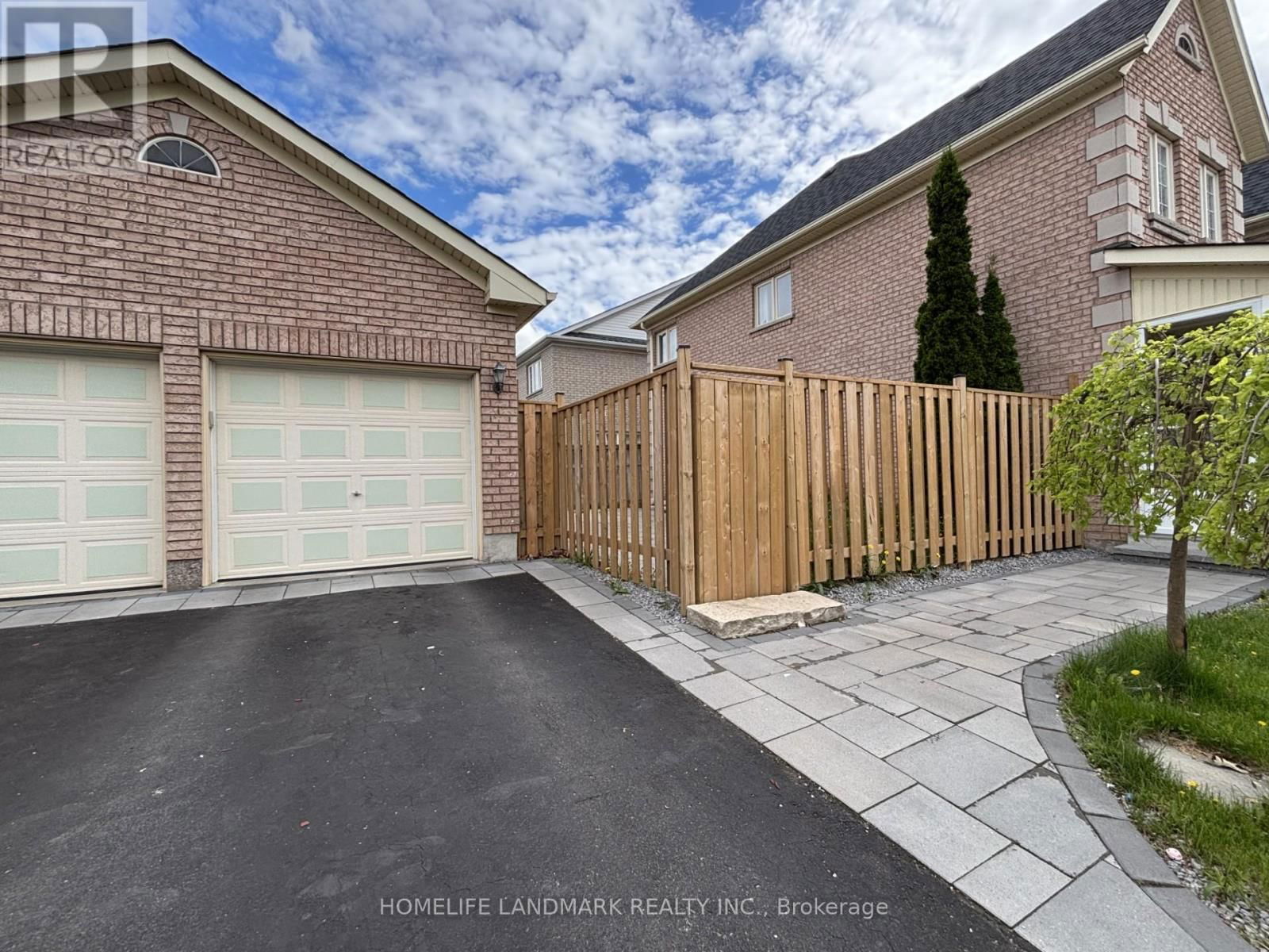 1 HILLWOOD STREET Image 2