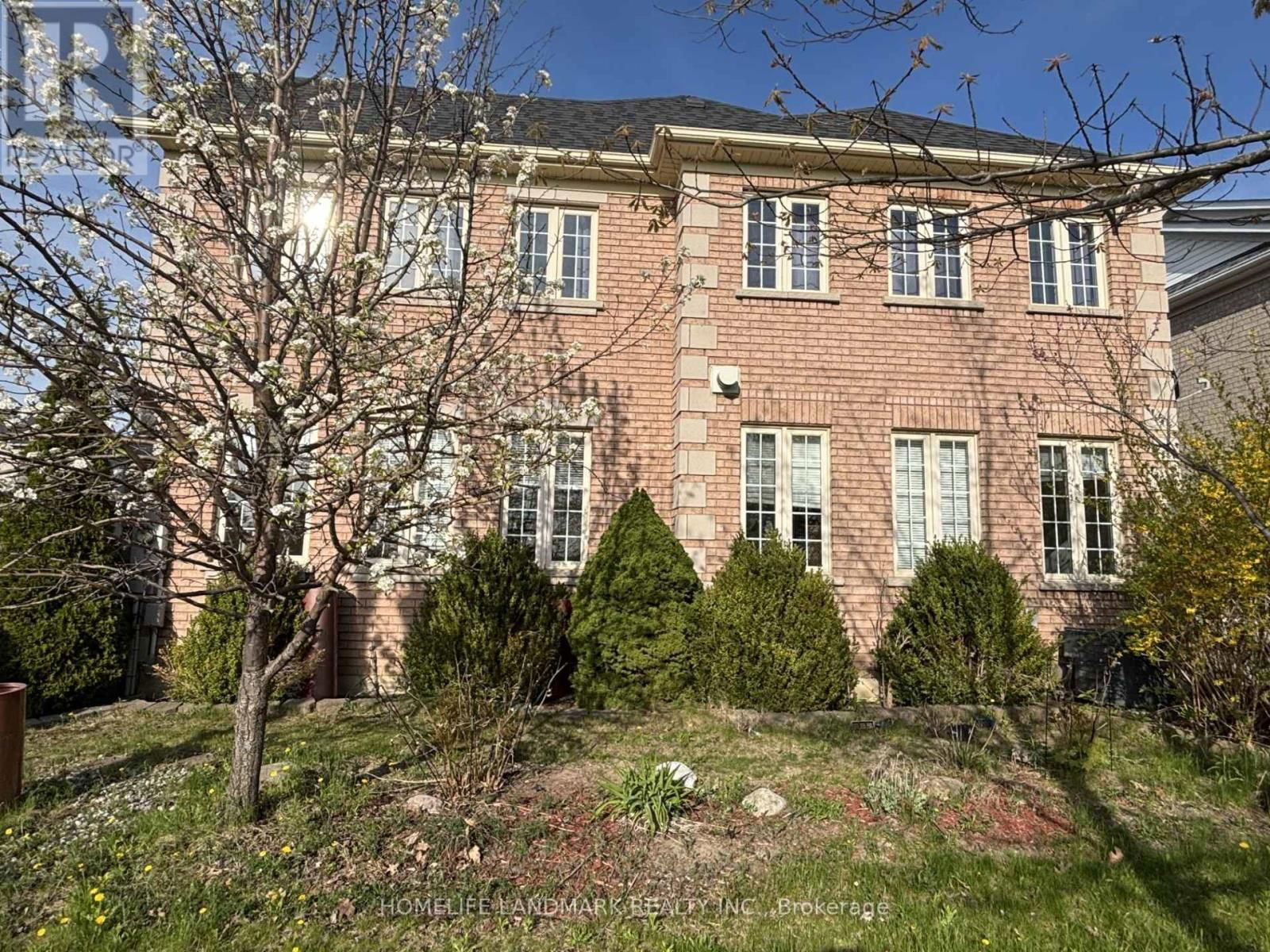 1 HILLWOOD STREET Image 24