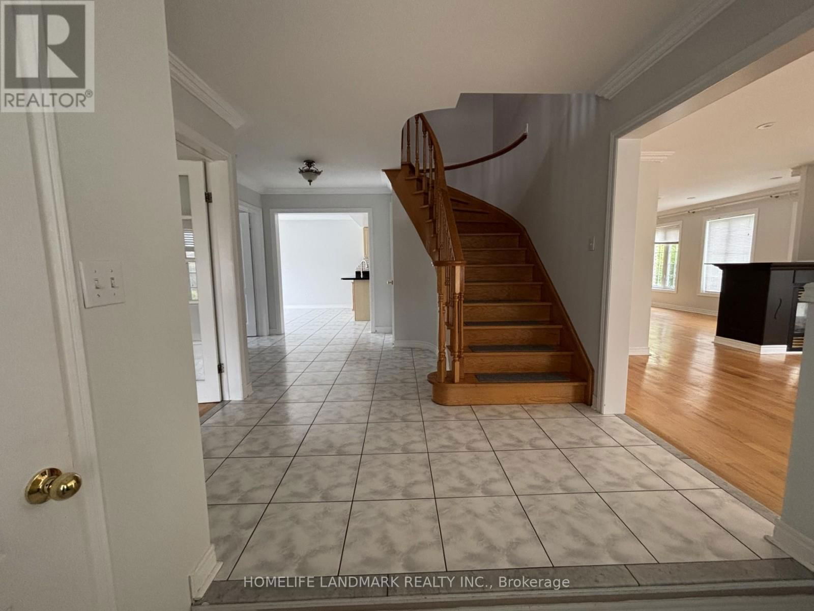 1 HILLWOOD STREET Image 5