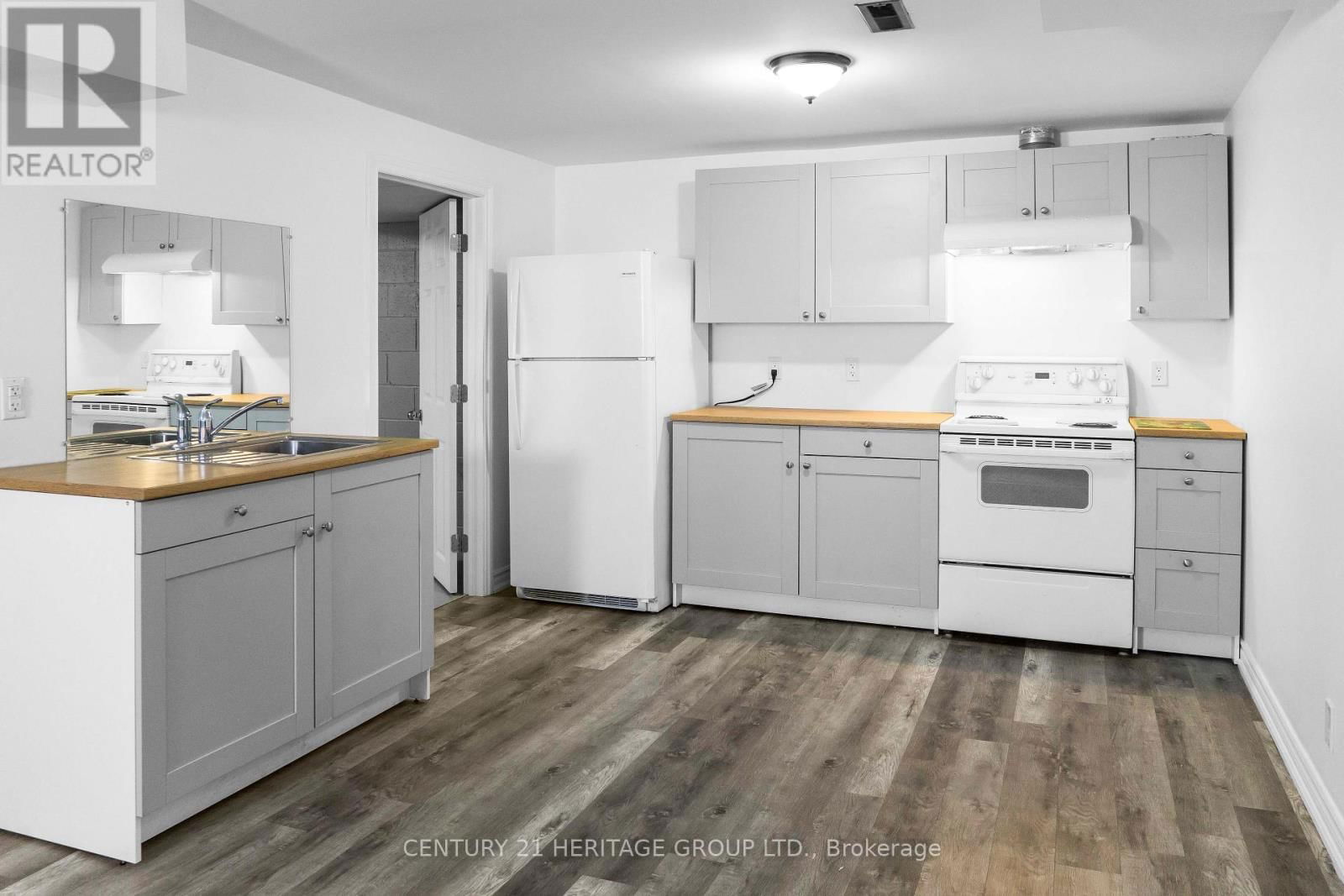 116 - 116 LUXURY AVENUE Image 12