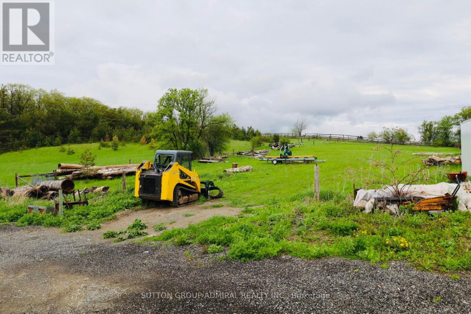 8 - 337 DURHAM REGIONAL ROAD Image 6
