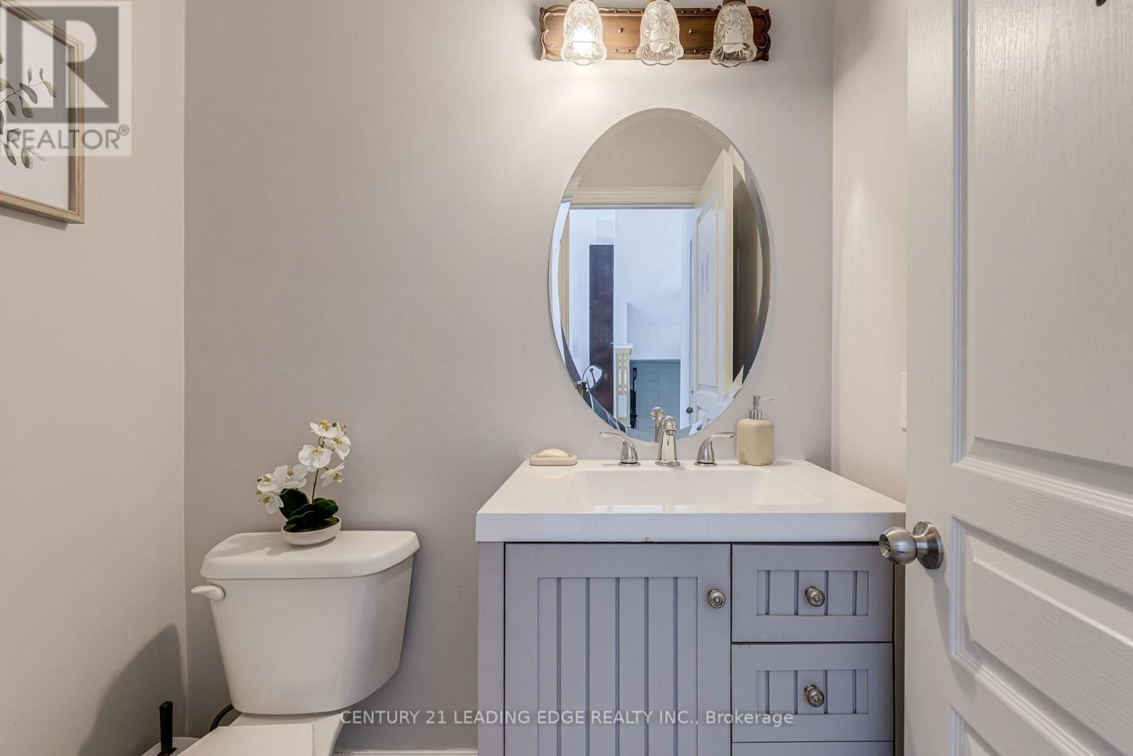 102 MACTIER DRIVE Image 12
