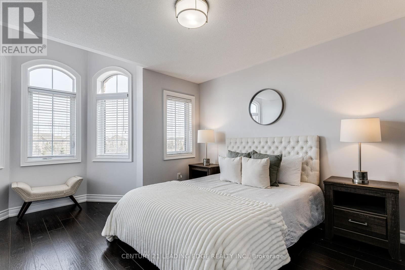 102 MACTIER DRIVE Image 20