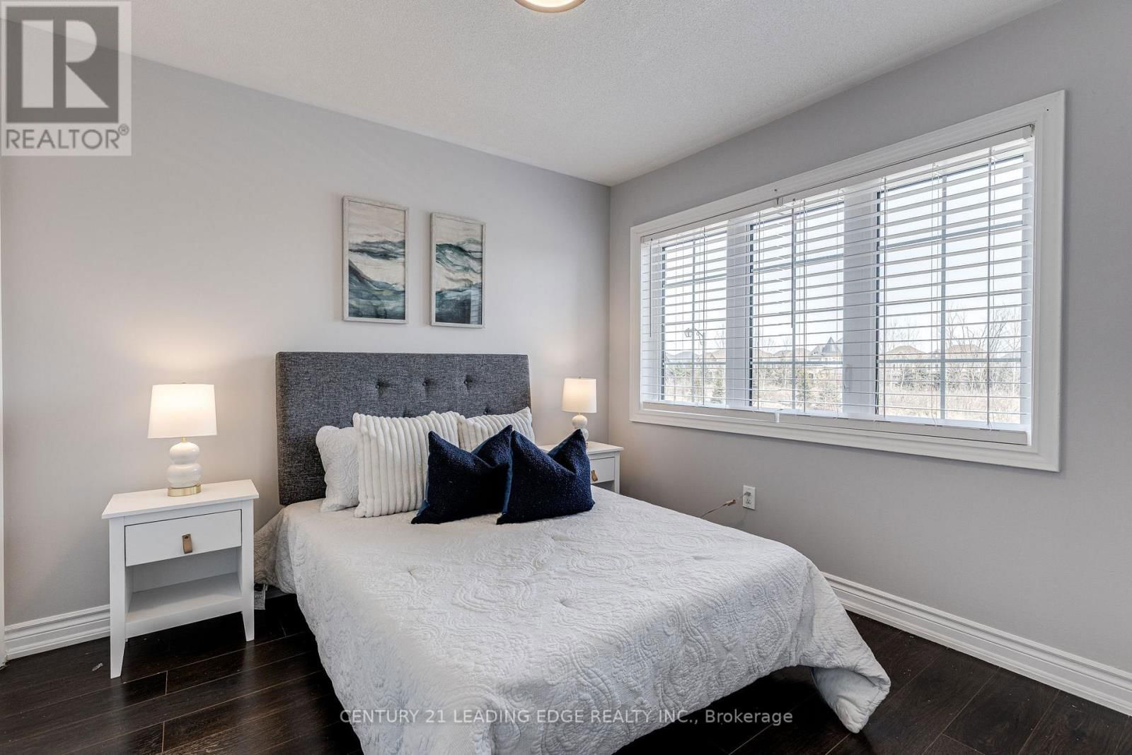 102 MACTIER DRIVE Image 24