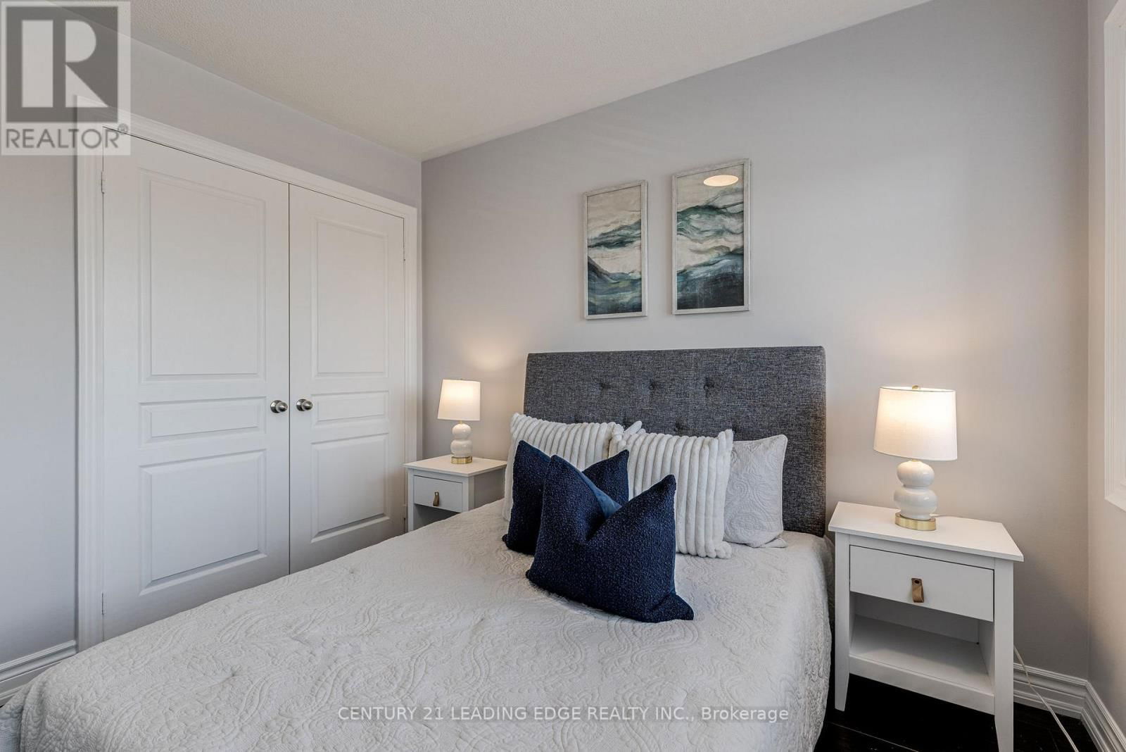 102 MACTIER DRIVE Image 25