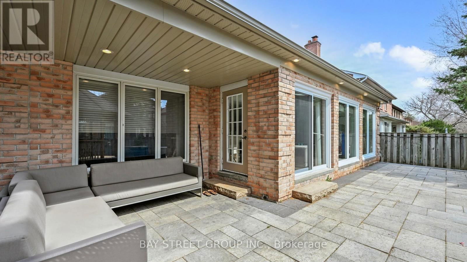 57 LONGWATER CHASE Image 44