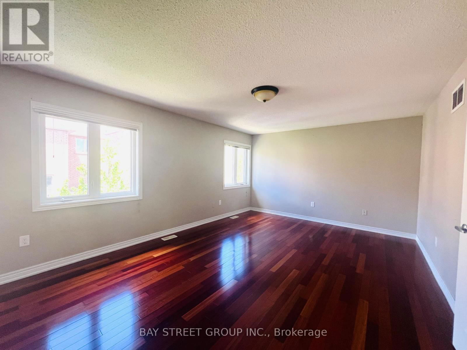 88 HALLDORSON AVENUE Image 15