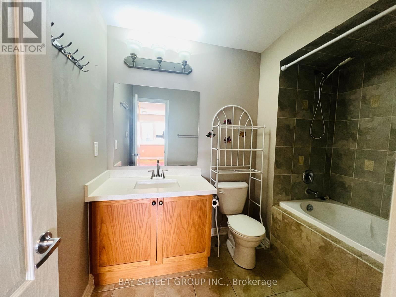 88 HALLDORSON AVENUE Image 25