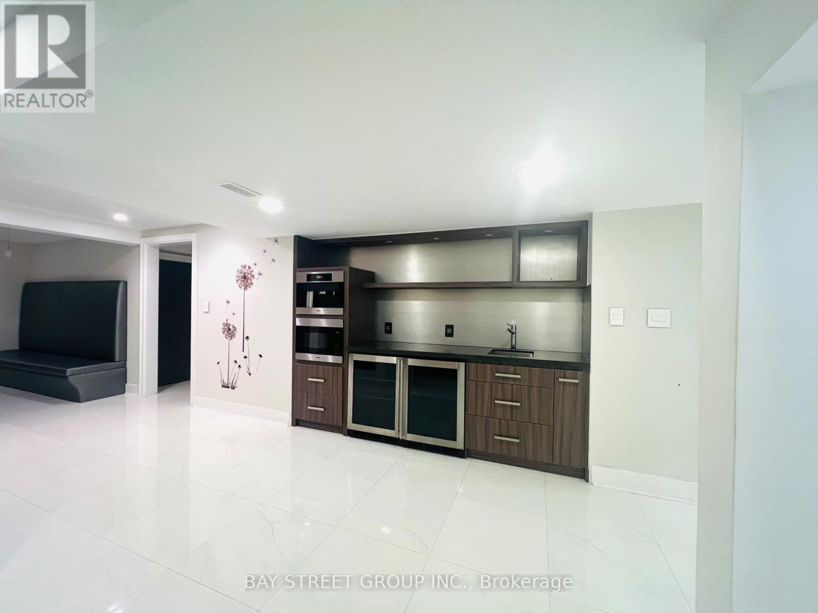 88 HALLDORSON AVENUE Image 29