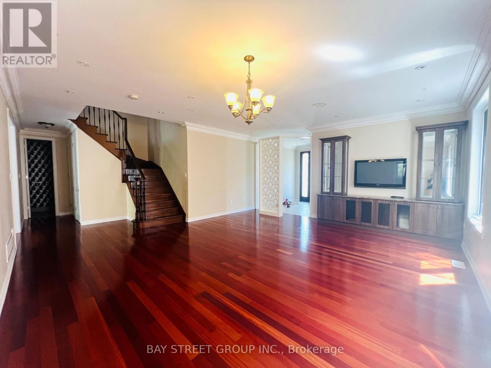 88 HALLDORSON AVENUE Image 4