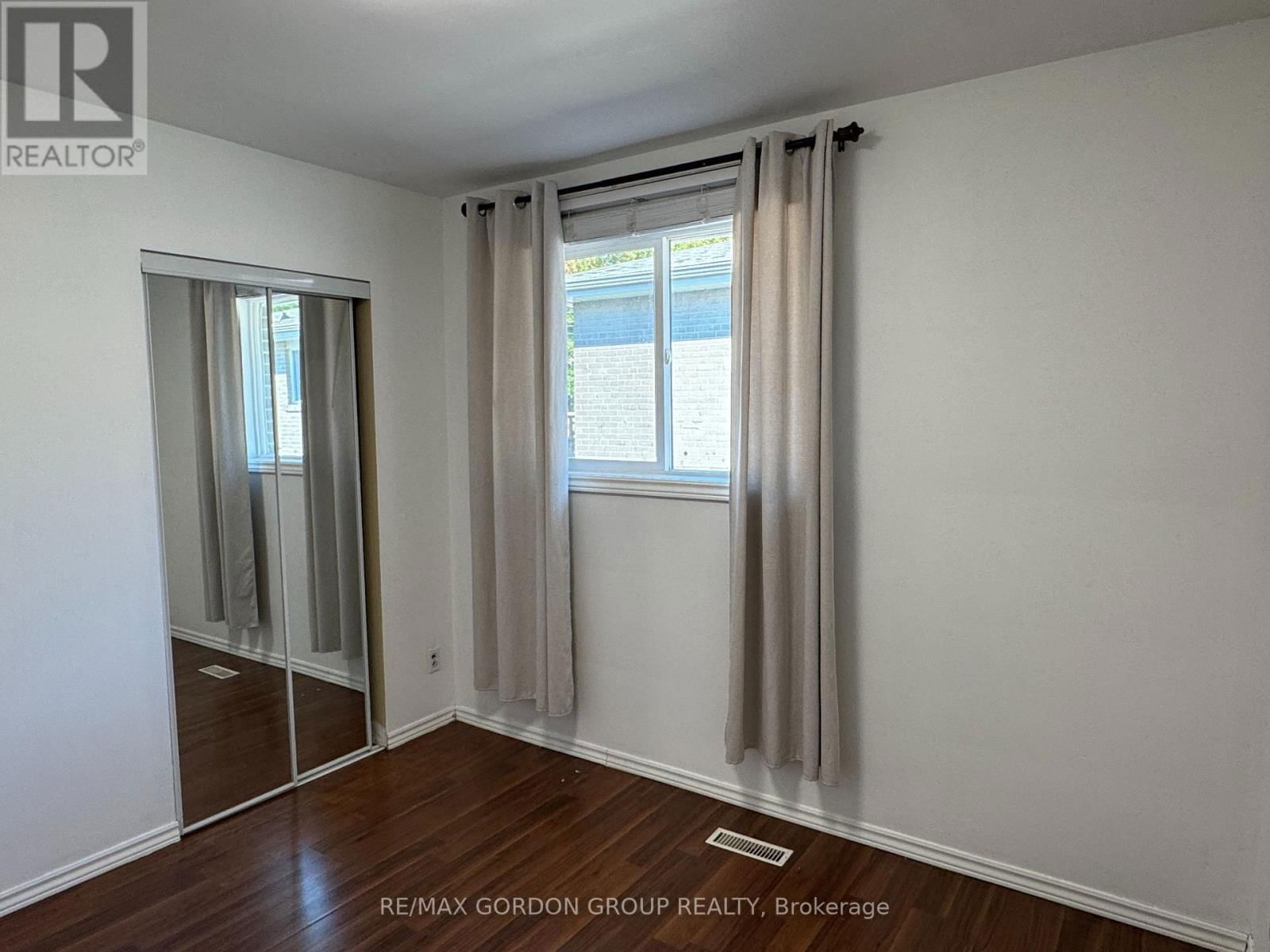 MAIN - 111 BAYVIEW PARKWAY Image 13