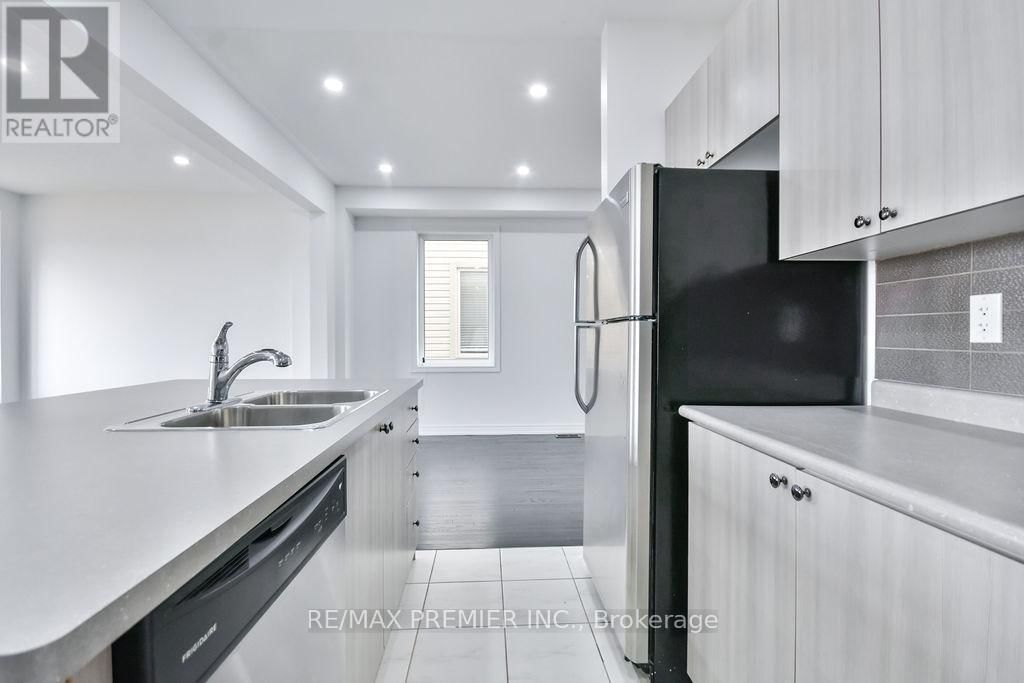 51 SASCO WAY Image 18