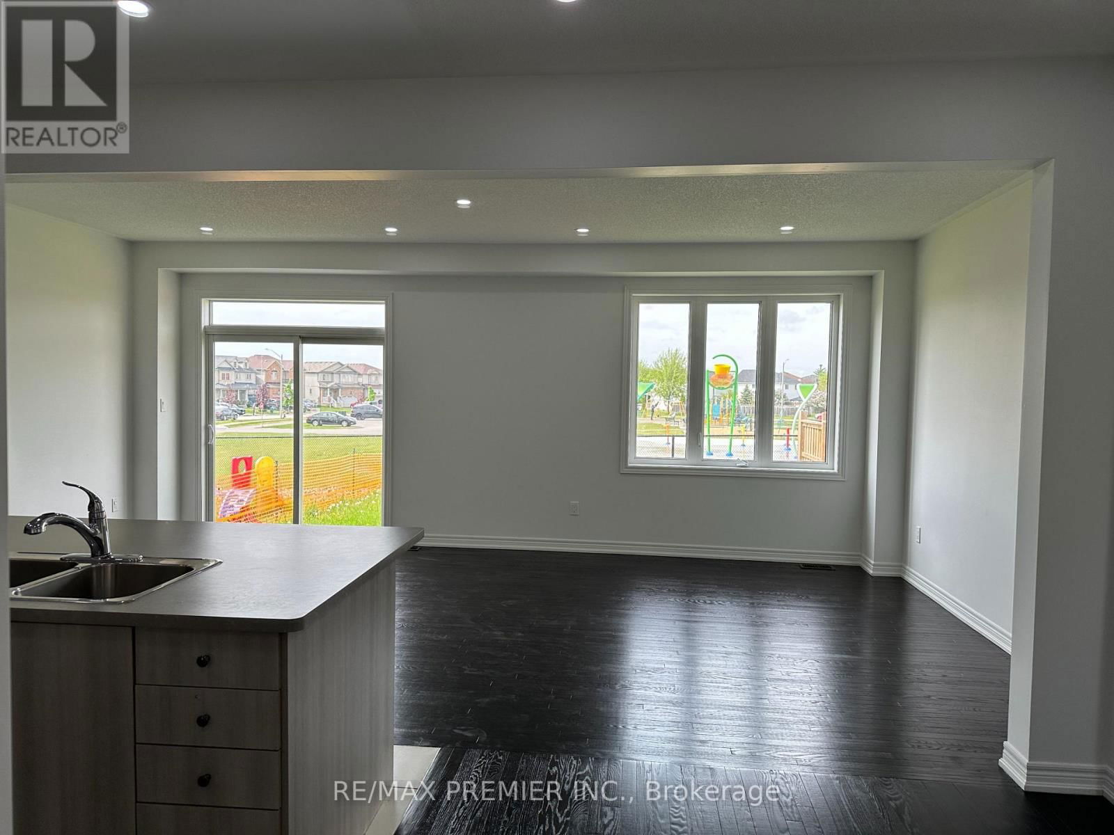 51 SASCO WAY Image 20