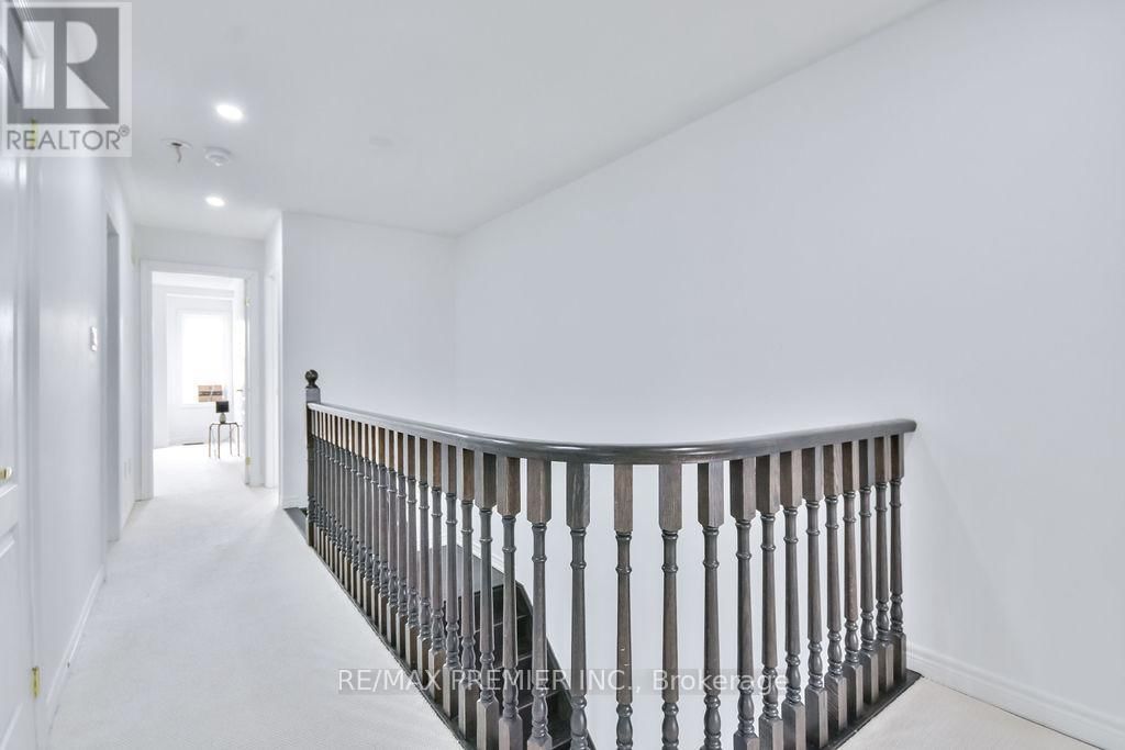 51 SASCO WAY Image 33